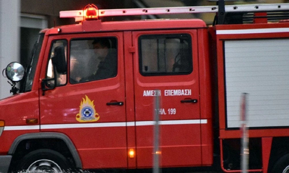 Πανικός στη Θεσσαλονίκη: Σχολικό έπιασε φωτιά ενώ μετέφερε 25 μαθητές